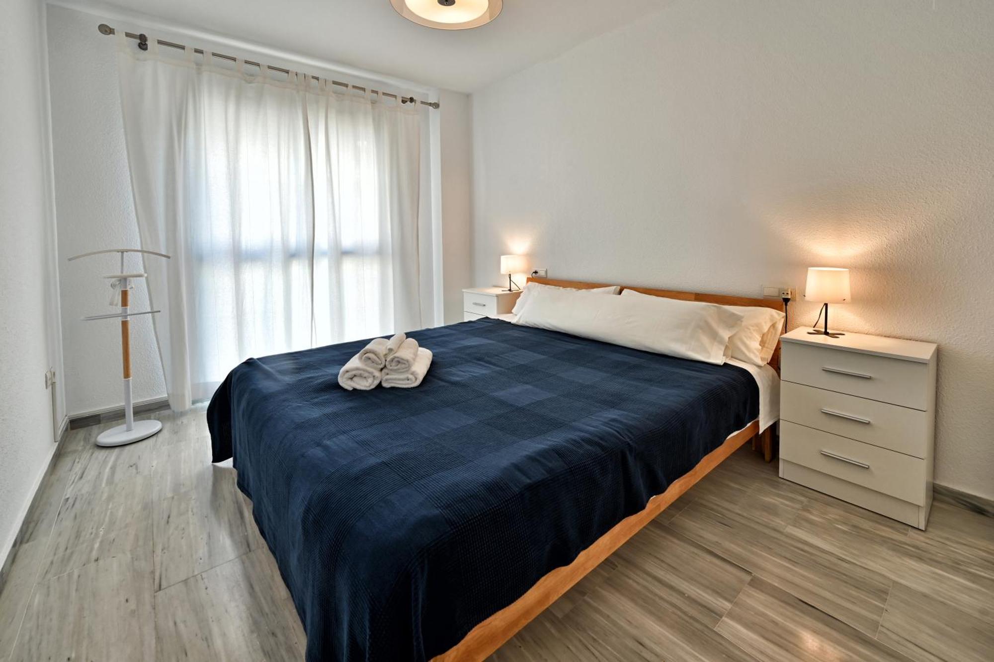 Love Rent4 Malaga Playa Del Bajondillo توريمولينوس المظهر الخارجي الصورة